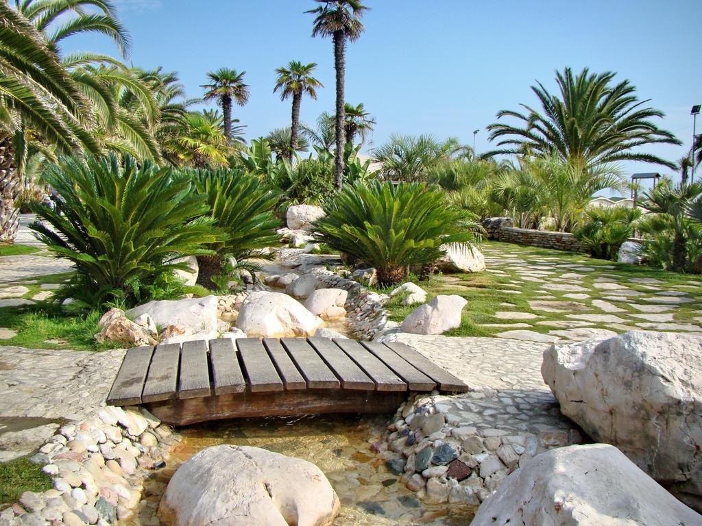 Residence Acquamarina San Benedetto del Tronto Exterior photo